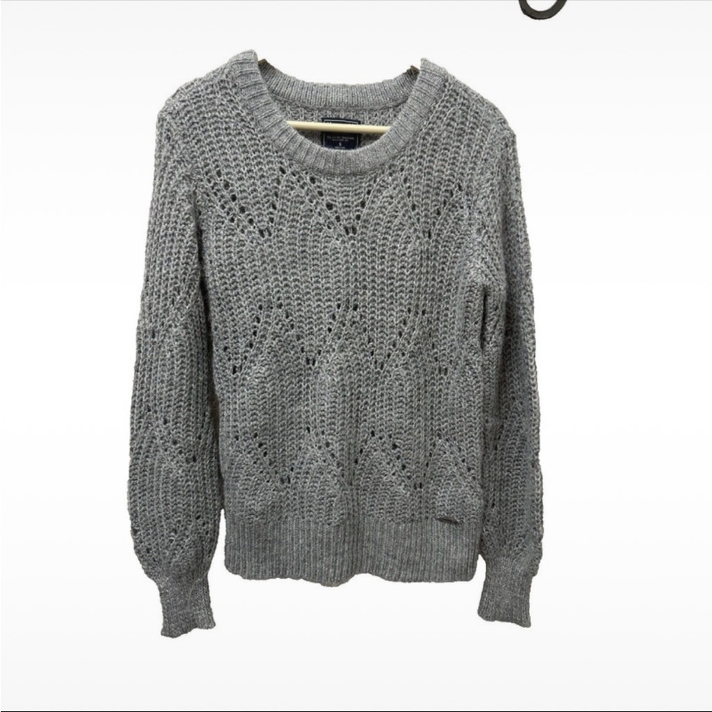 Abercrombie & Fitch Gray Textured Women's Sweater - Picture 2 of 10